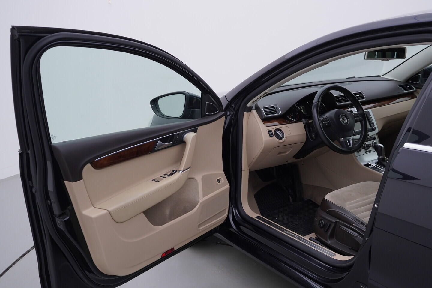 OV190V11454_18.webp_PASSAT  2.0 TDI 130 kW automat