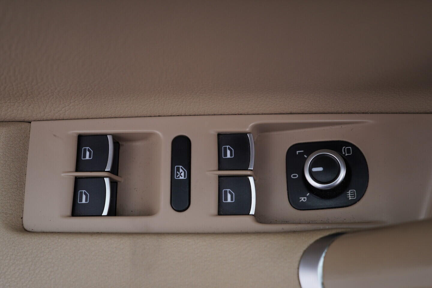 OV190V11454_20.webp_PASSAT  2.0 TDI 130 kW automat