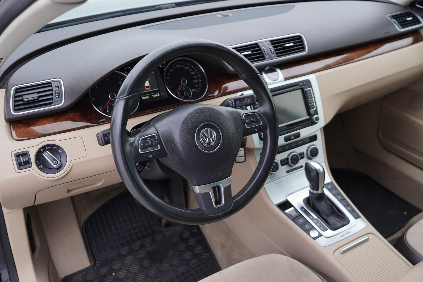 OV190V11454_23.webp_PASSAT  2.0 TDI 130 kW automat