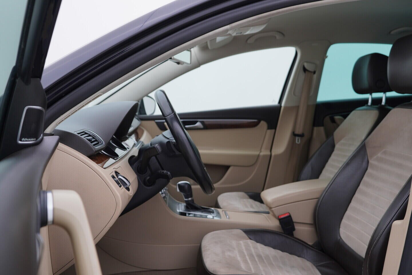 OV190V11454_24.webp_PASSAT  2.0 TDI 130 kW automat