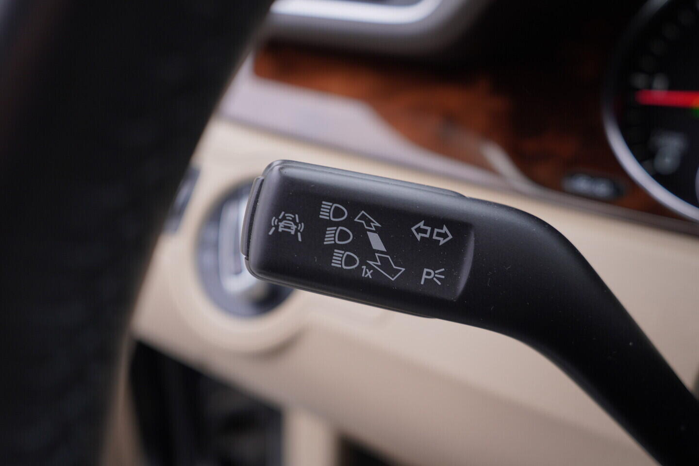 OV190V11454_25.webp_PASSAT  2.0 TDI 130 kW automat