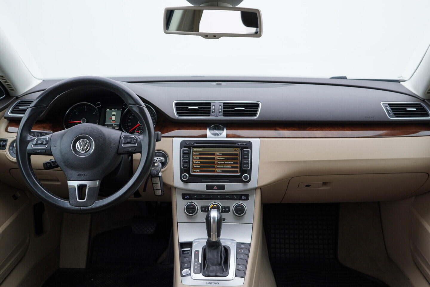 OV190V11454_28.webp_PASSAT  2.0 TDI 130 kW automat