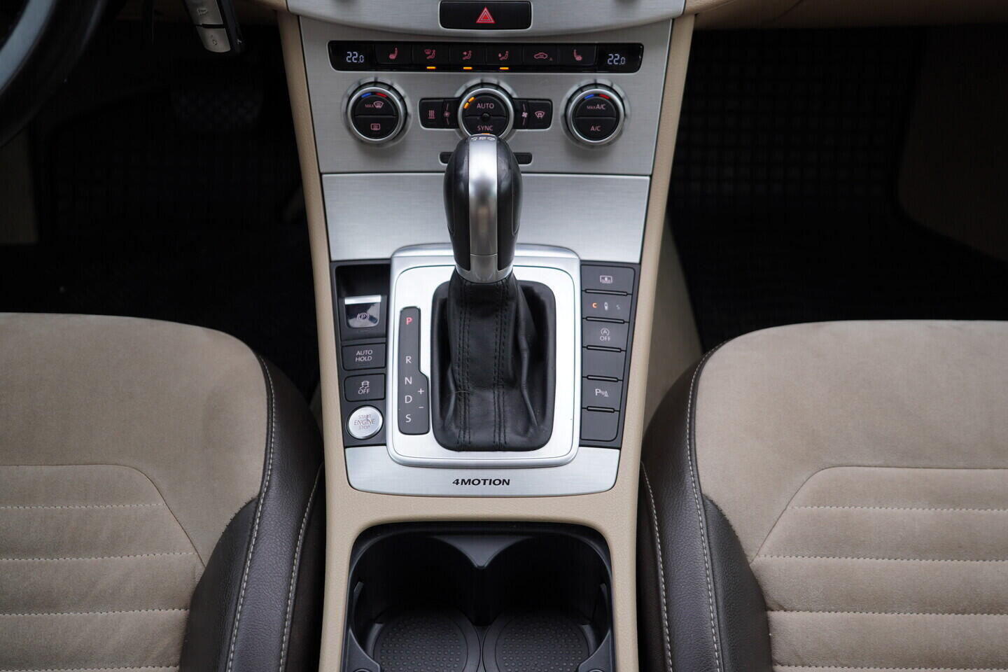 OV190V11454_35.webp_PASSAT  2.0 TDI 130 kW automat