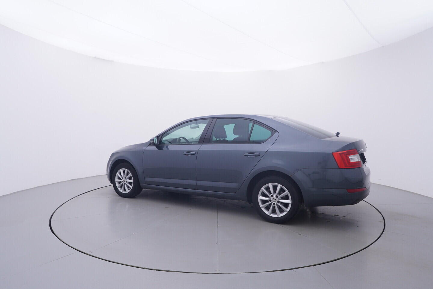 OV190V11456_12.webp_OCTAVIA Ambition 2.0 TDI 110 kW manuál