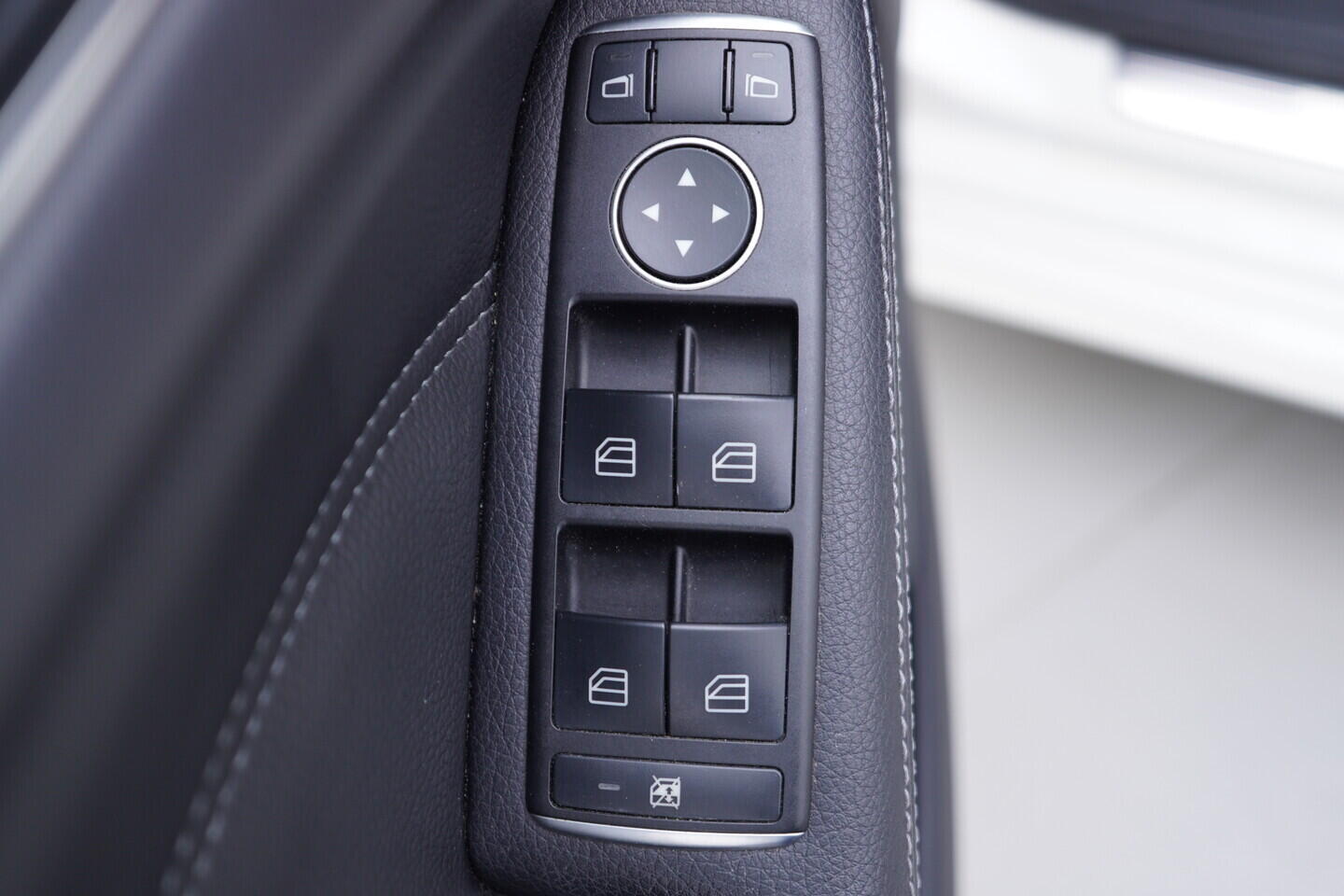 OV190V11460_20.webp_B180  1.5 Cdi 80 kW automat