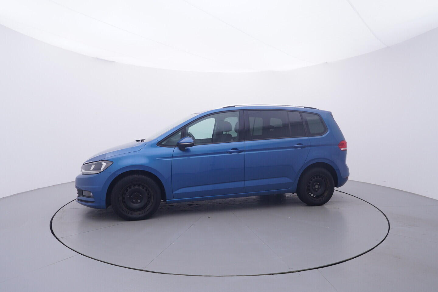 OV190V11464_11.webp_TOURAN Maraton Edition 2.0 TDI 110 kW automat
