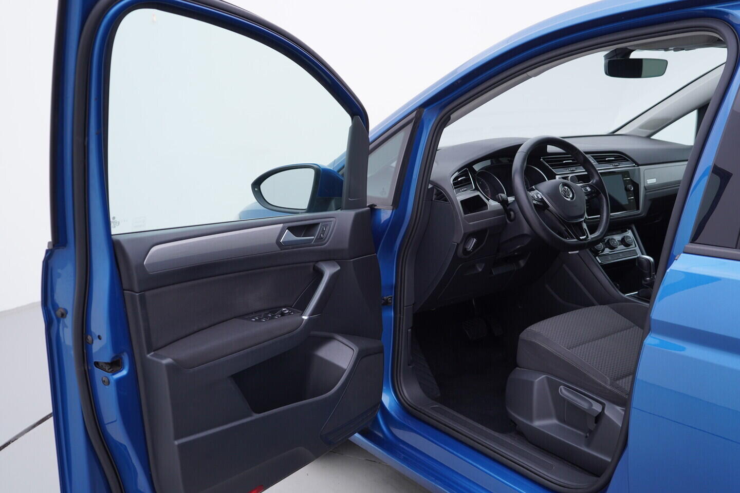 OV190V11464_18.webp_TOURAN Maraton Edition 2.0 TDI 110 kW automat