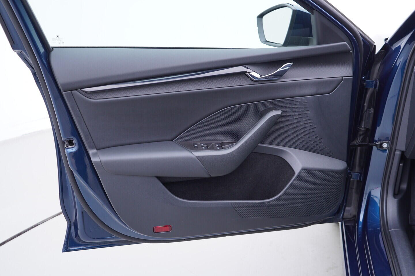 OV190V11466_19.webp_OCTAVIA Active 1.5 TSI 110 kW manuál, DPH