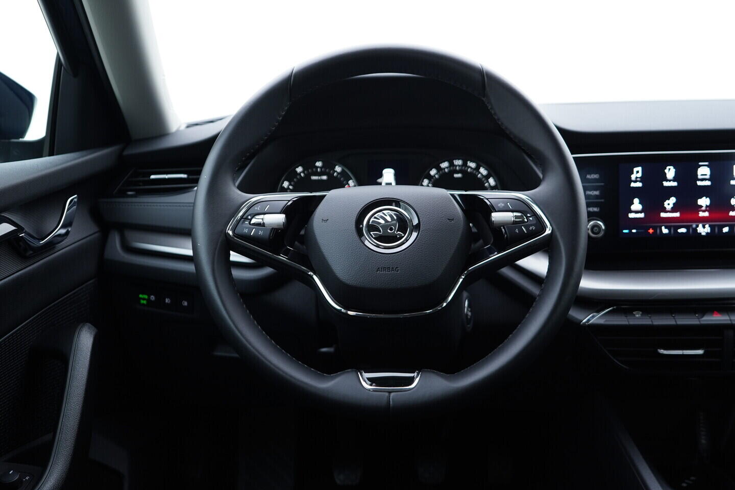 OV190V11466_26.webp_OCTAVIA Active 1.5 TSI 110 kW manuál, DPH