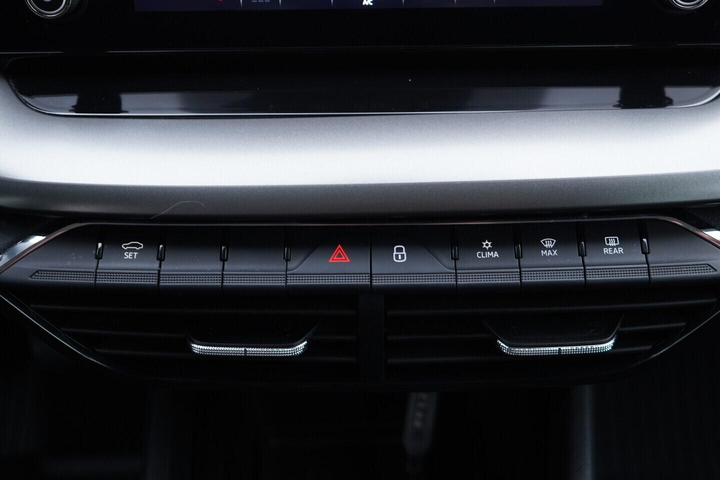 OV190V11466_31.webp_OCTAVIA Active 1.5 TSI 110 kW manuál, DPH