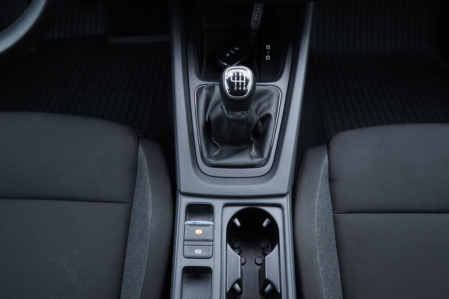 OV190V11466_32.webp_OCTAVIA Active 1.5 TSI 110 kW manuál, DPH