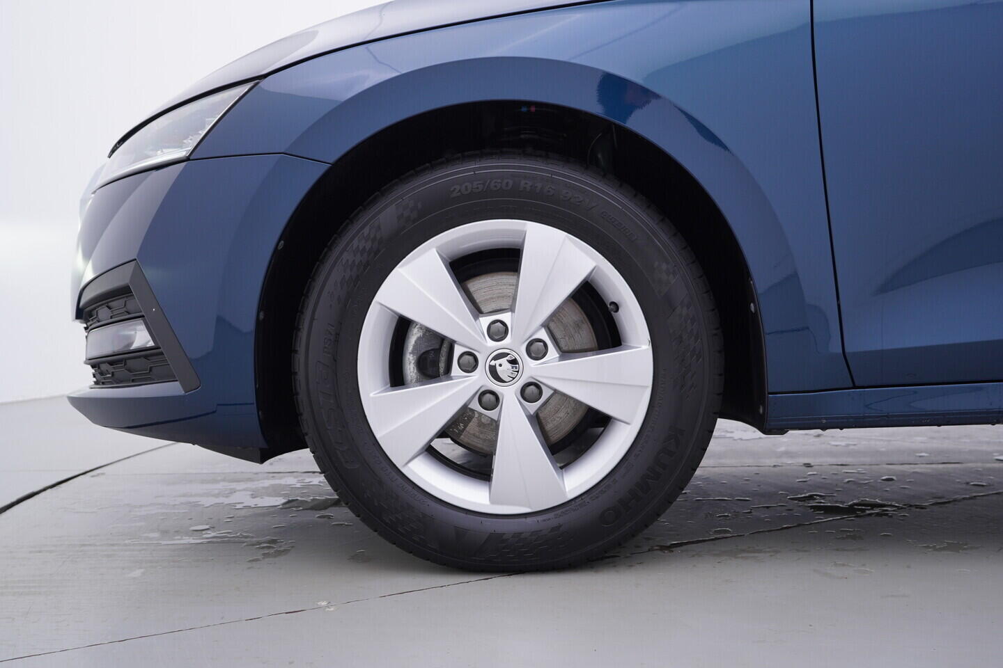 OV190V11466_37.webp_OCTAVIA Active 1.5 TSI 110 kW manuál, DPH