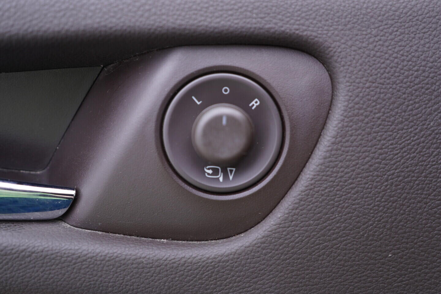 OV190V11470_21.webp_ZAFIRA Innovation 1.4 EcoFlex 103 kW manuál