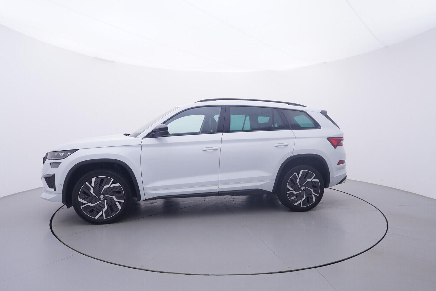 OV190V11474_11.webp_KODIAQ RS 2.0 TSI 180 kW automat, DPH