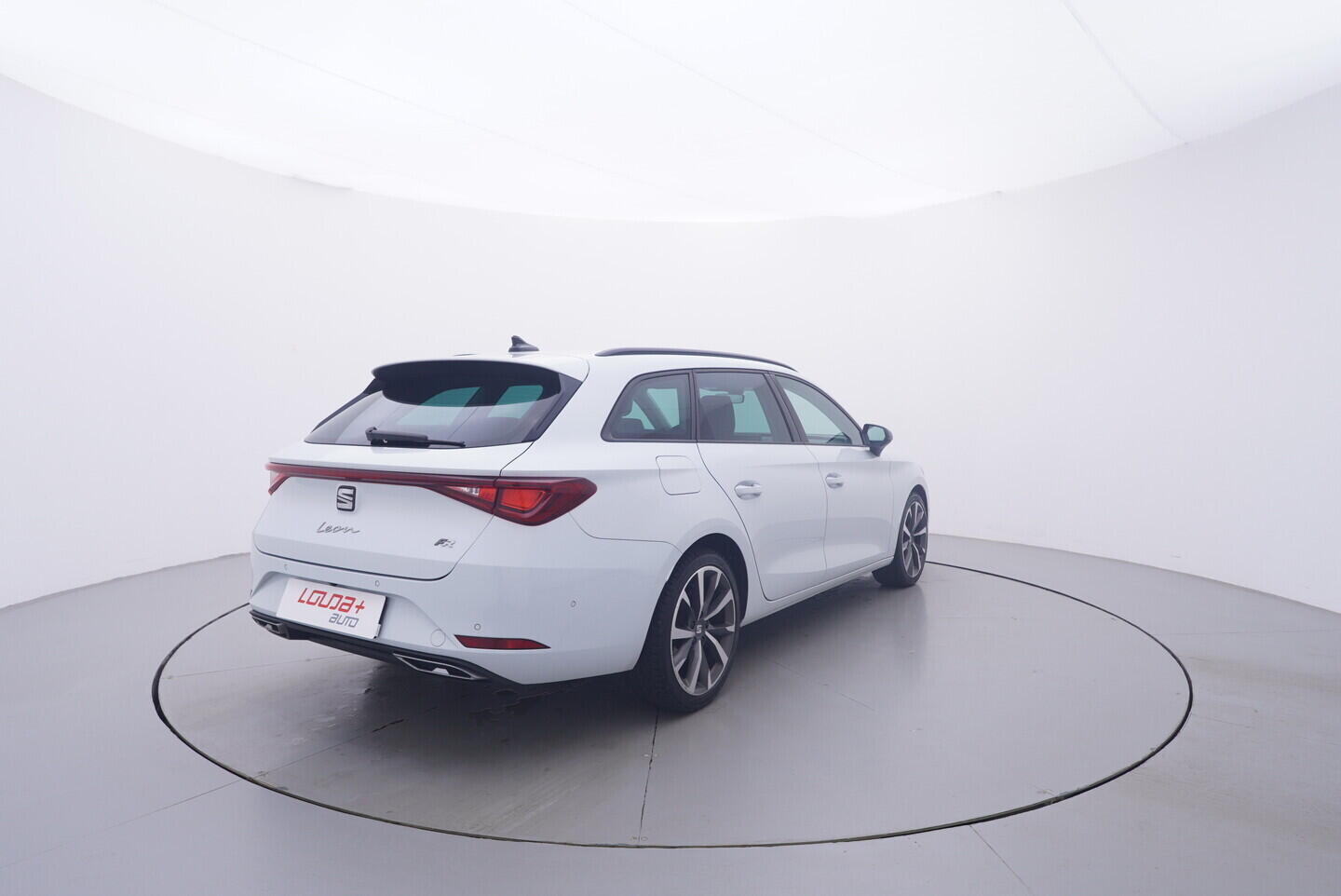 OV190V11476_14.webp_LEON FR 1.5 TSI 96 kW manuál
