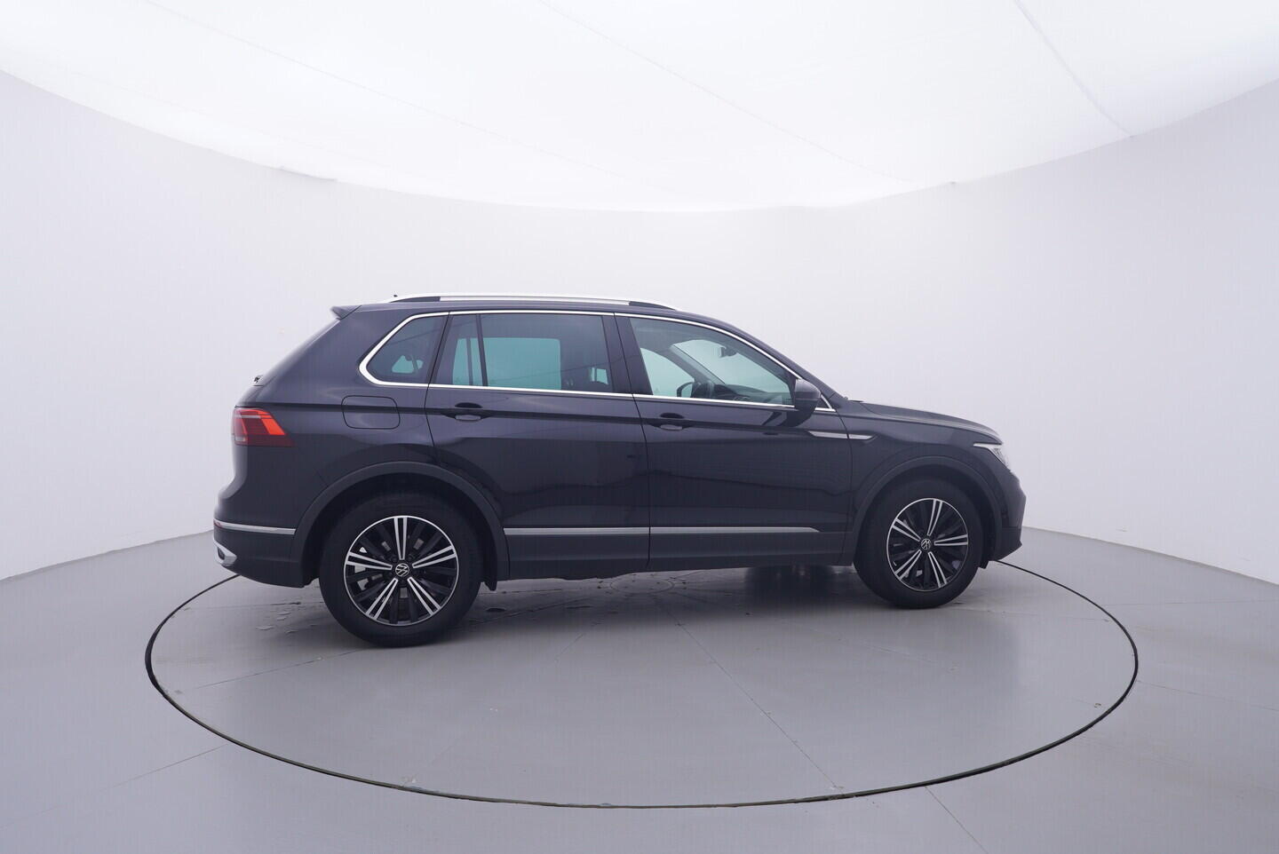 OV190V11481_15.webp_TIGUAN Highline 1.5 TSI 110 kW automat