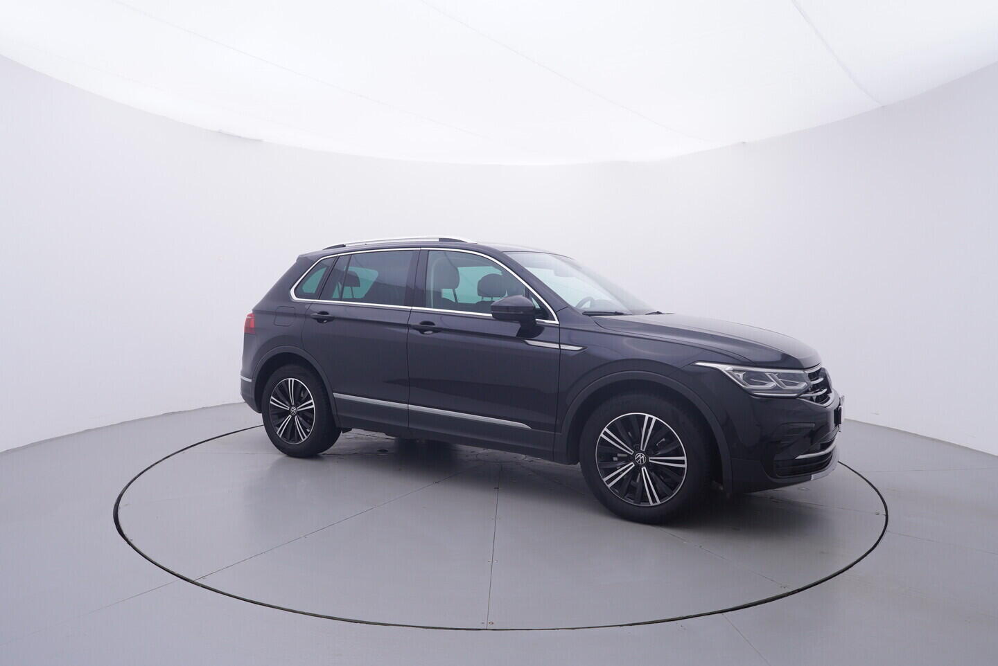 OV190V11481_16.webp_TIGUAN Highline 1.5 TSI 110 kW automat