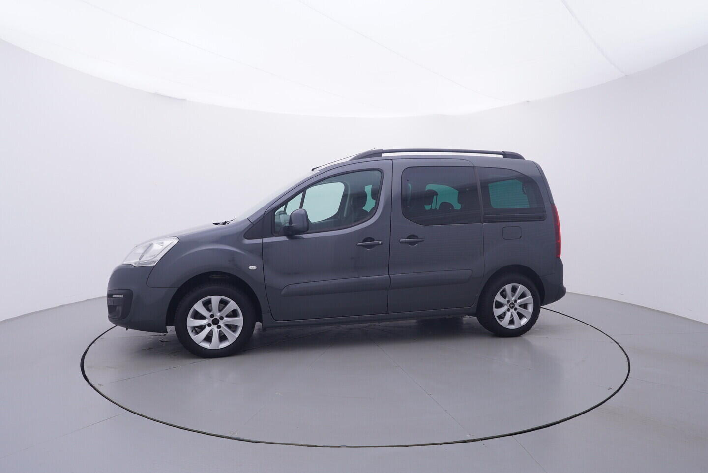 OV190V11483_11.webp_BERLINGO  1.6 VTi 88 kW manuál