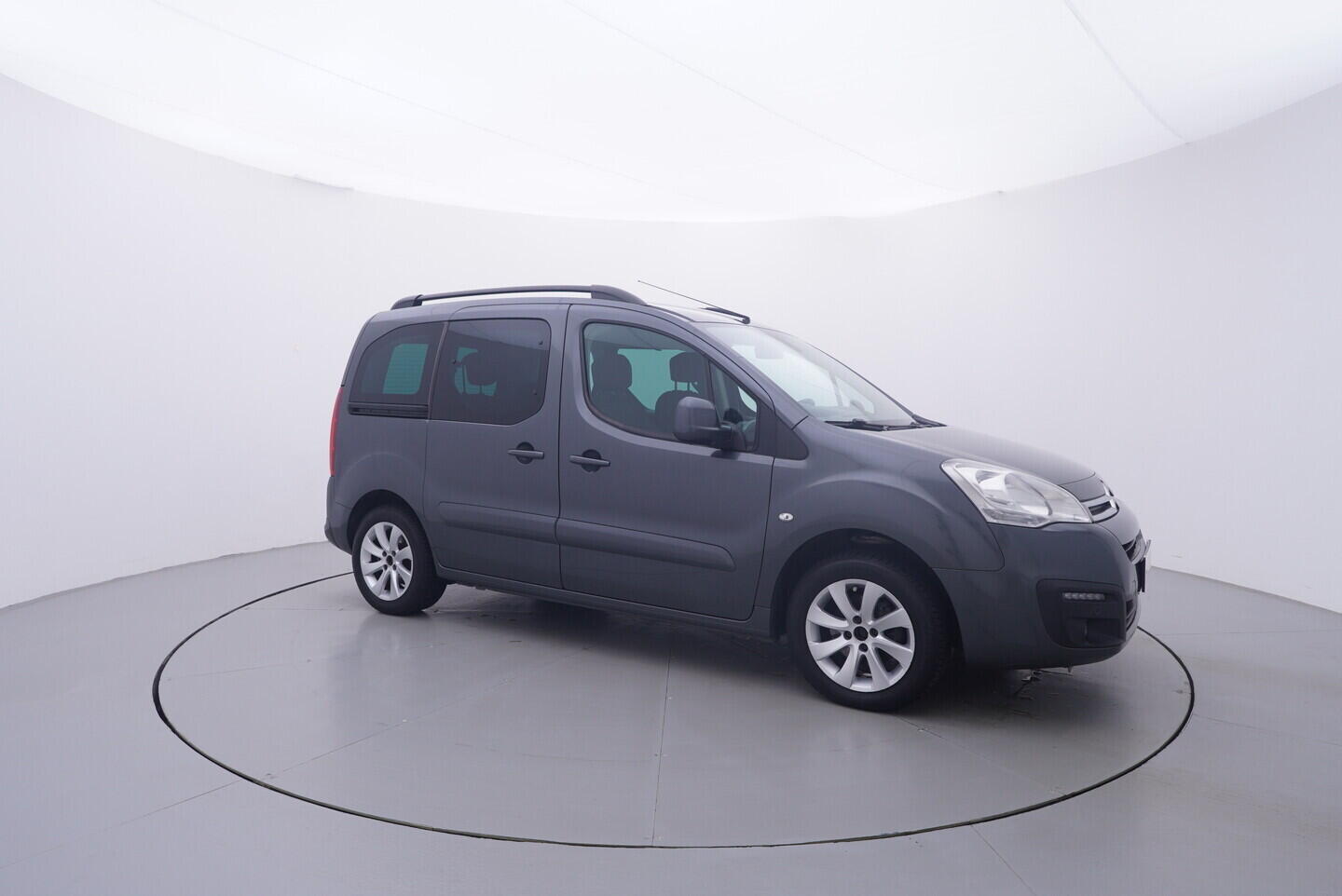 OV190V11483_16.webp_BERLINGO  1.6 VTi 88 kW manuál