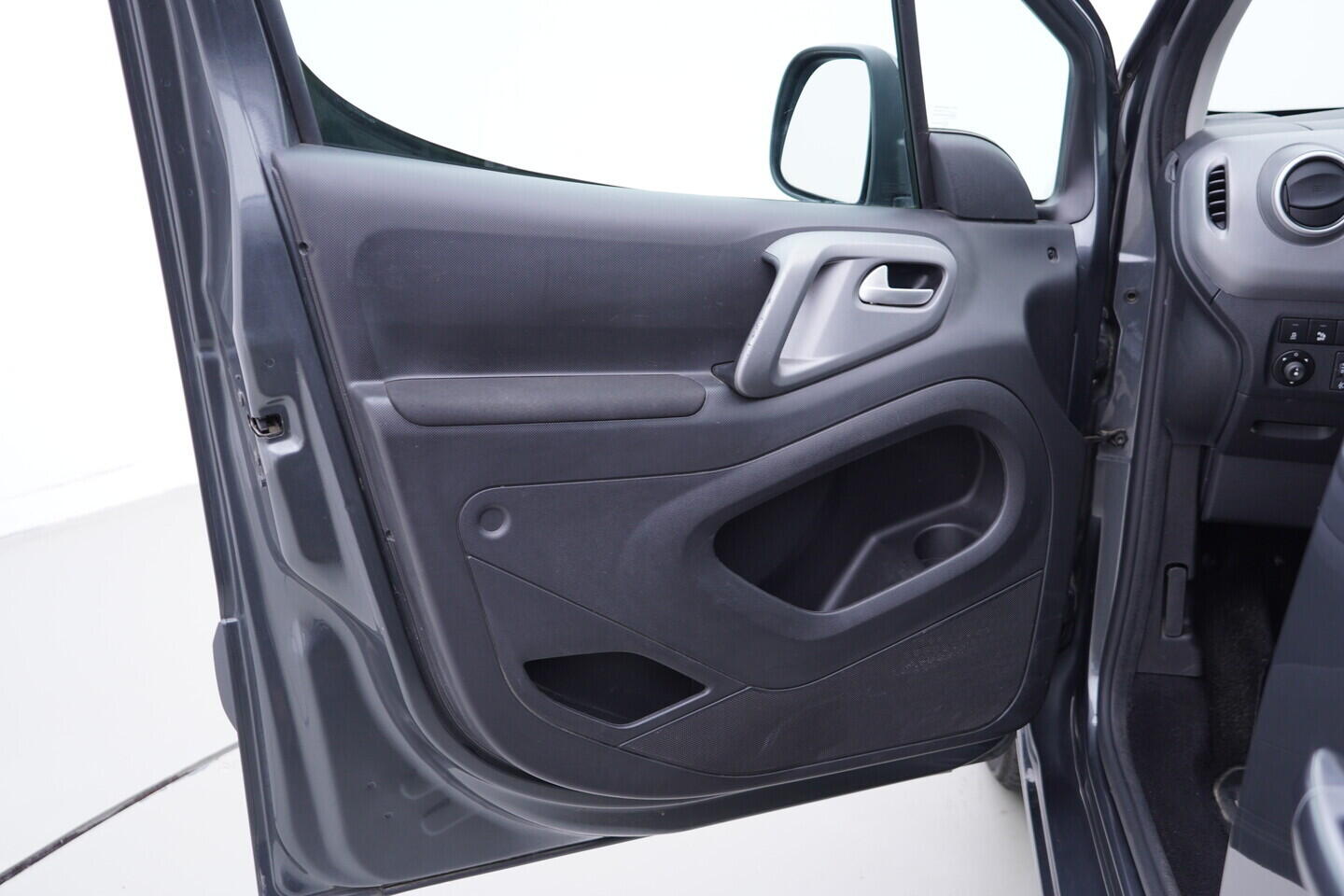 OV190V11483_19.webp_BERLINGO  1.6 VTi 88 kW manuál
