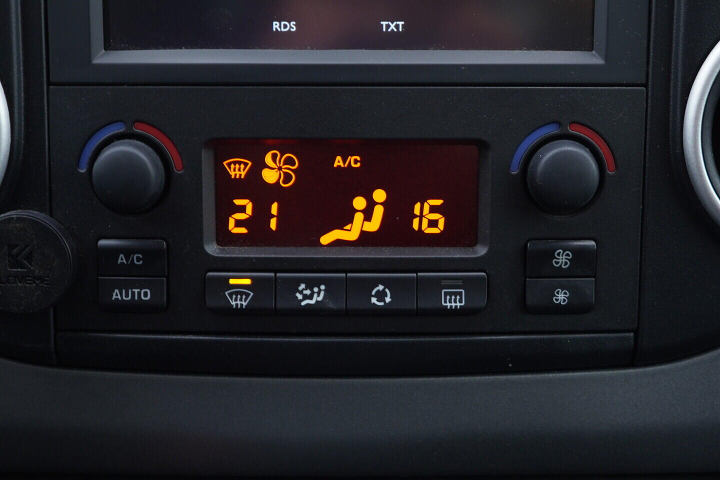 OV190V11483_32.webp_BERLINGO  1.6 VTi 88 kW manuál