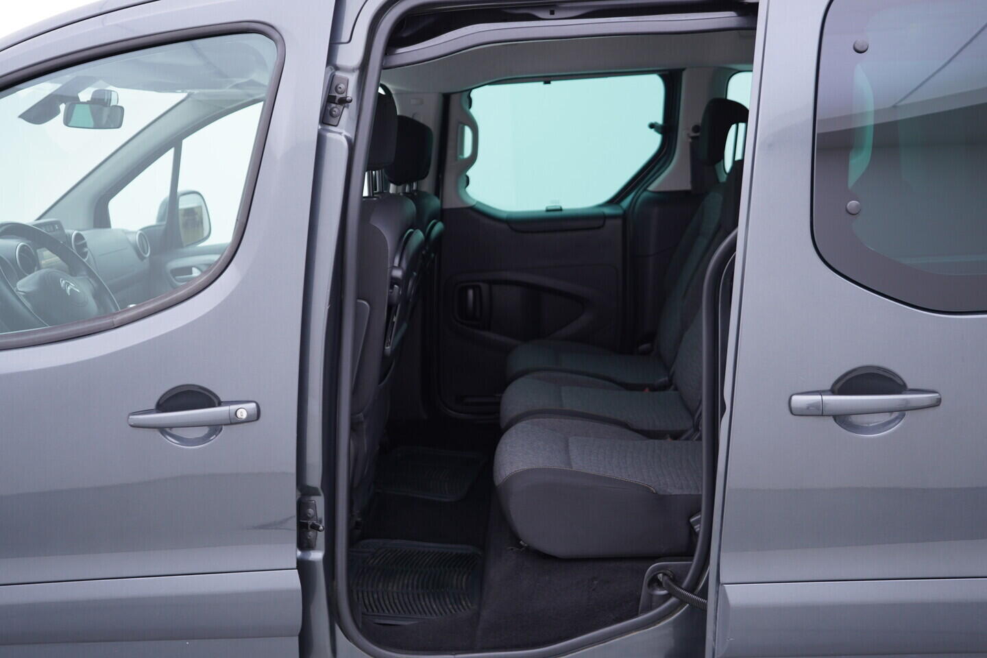 OV190V11483_35.webp_BERLINGO  1.6 VTi 88 kW manuál