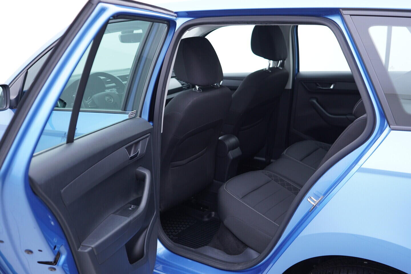 OV190V11484_34.webp_FABIA Style 1.0 TSI 81 kW automat