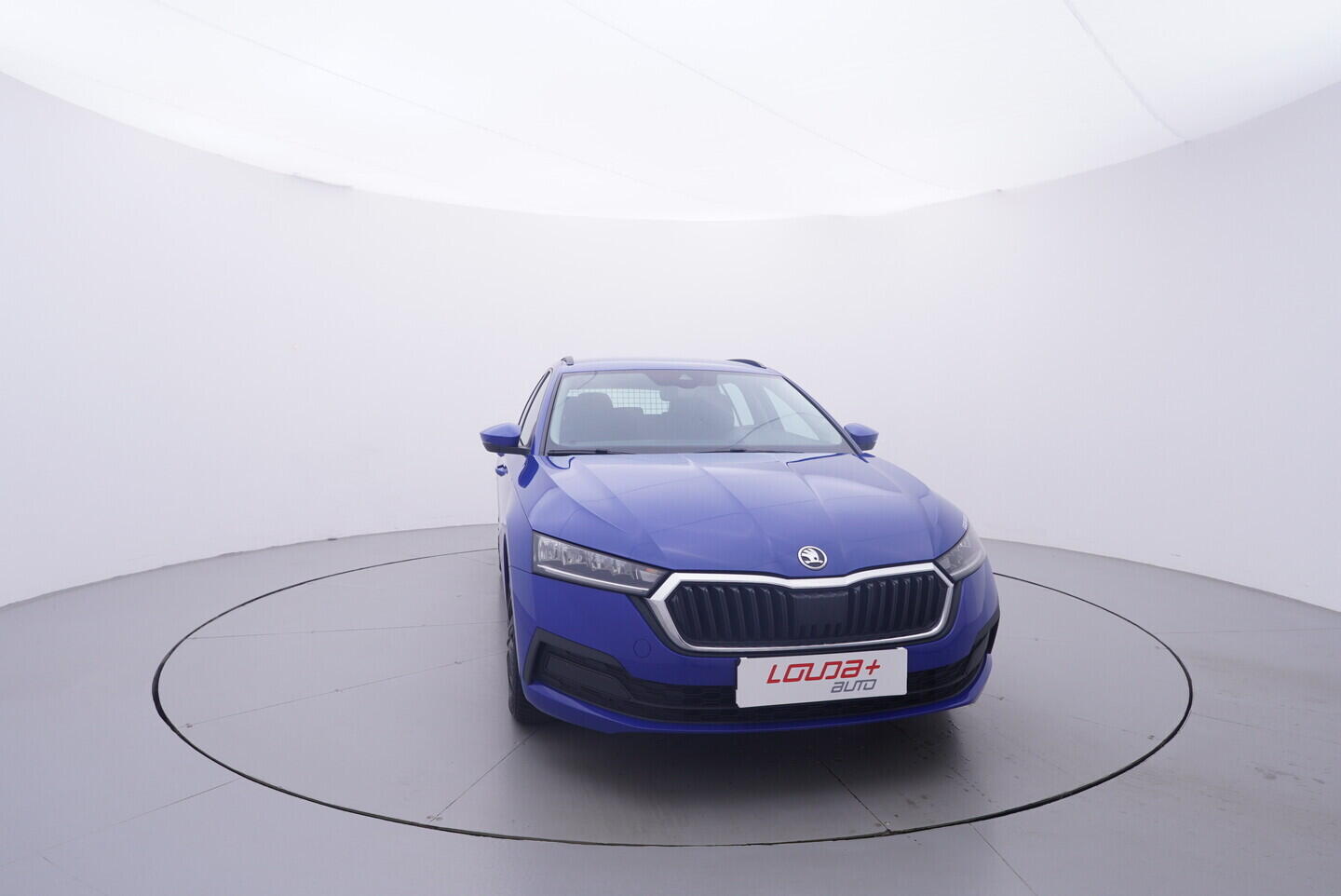 OV190V11485_17.webp_OCTAVIA Active 1.0 TSI 81 kW manuál, DPH
