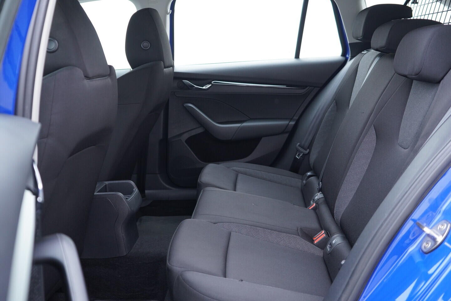 OV190V11485_34.webp_OCTAVIA Active 1.0 TSI 81 kW manuál, DPH