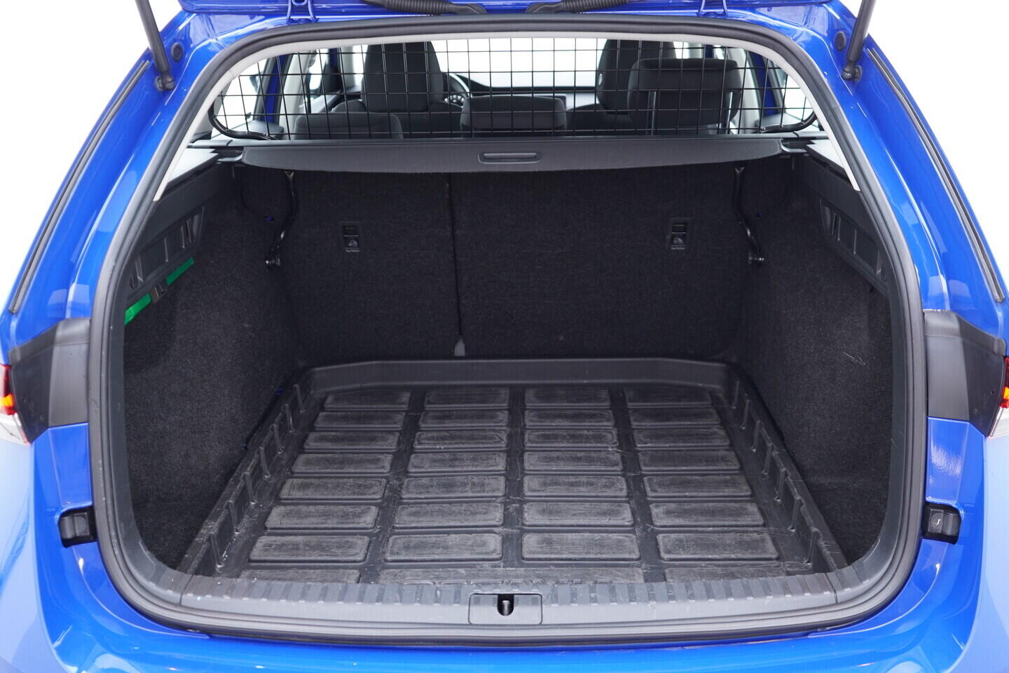OV190V11485_35.webp_OCTAVIA Active 1.0 TSI 81 kW manuál, DPH