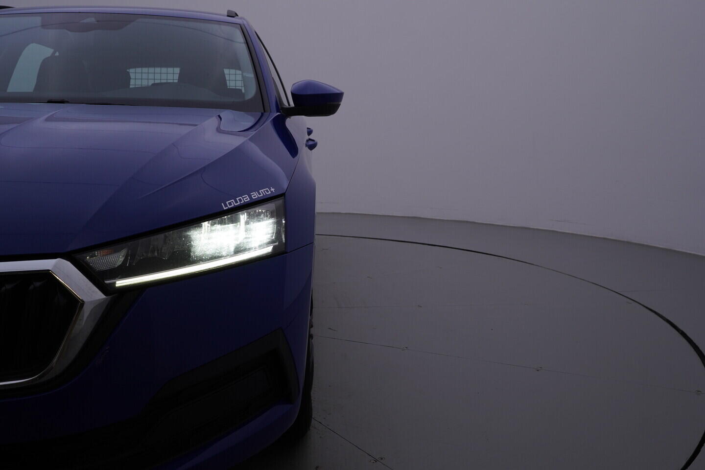 OV190V11485_38.webp_OCTAVIA Active 1.0 TSI 81 kW manuál, DPH