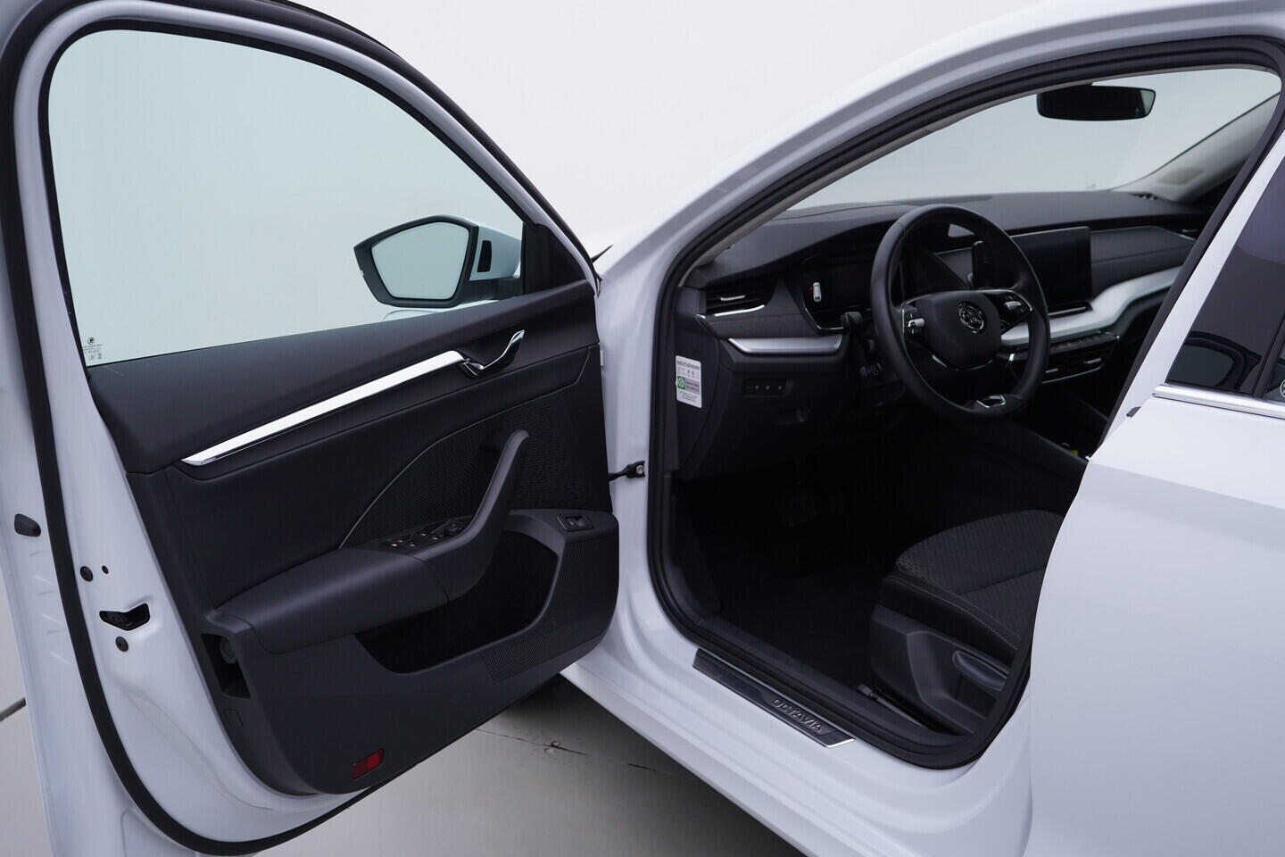 OV190V11487_18.webp_OCTAVIA Style 1.4 TSI 150 kW automat, DPH