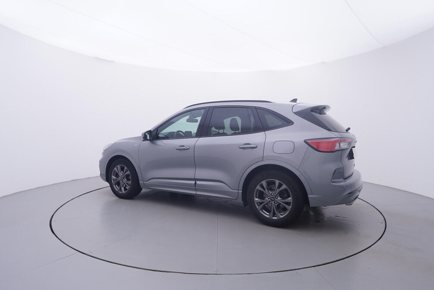 OV190V11500_12.webp_KUGA ST-line 1.5 EcoBoost 88 kW manuál, DPH