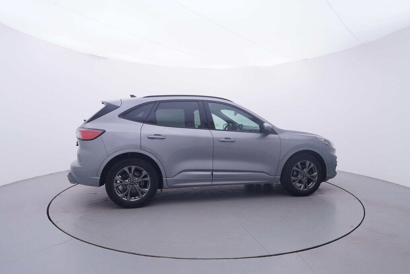 OV190V11500_15.webp_KUGA ST-line 1.5 EcoBoost 88 kW manuál, DPH