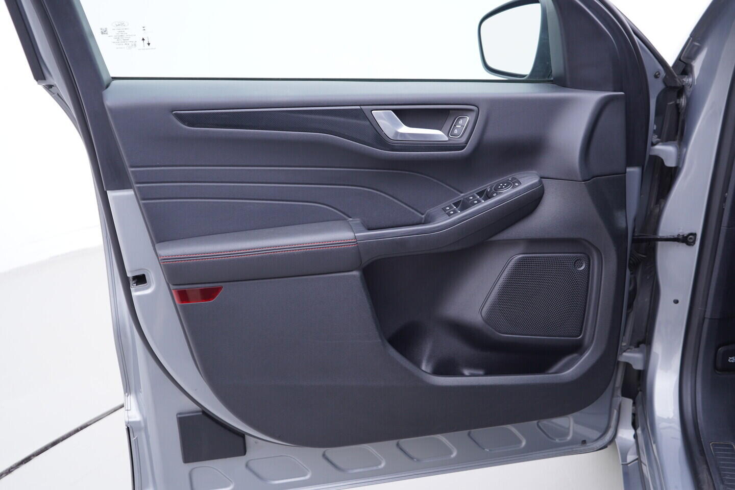 OV190V11500_19.webp_KUGA ST-line 1.5 EcoBoost 88 kW manuál, DPH