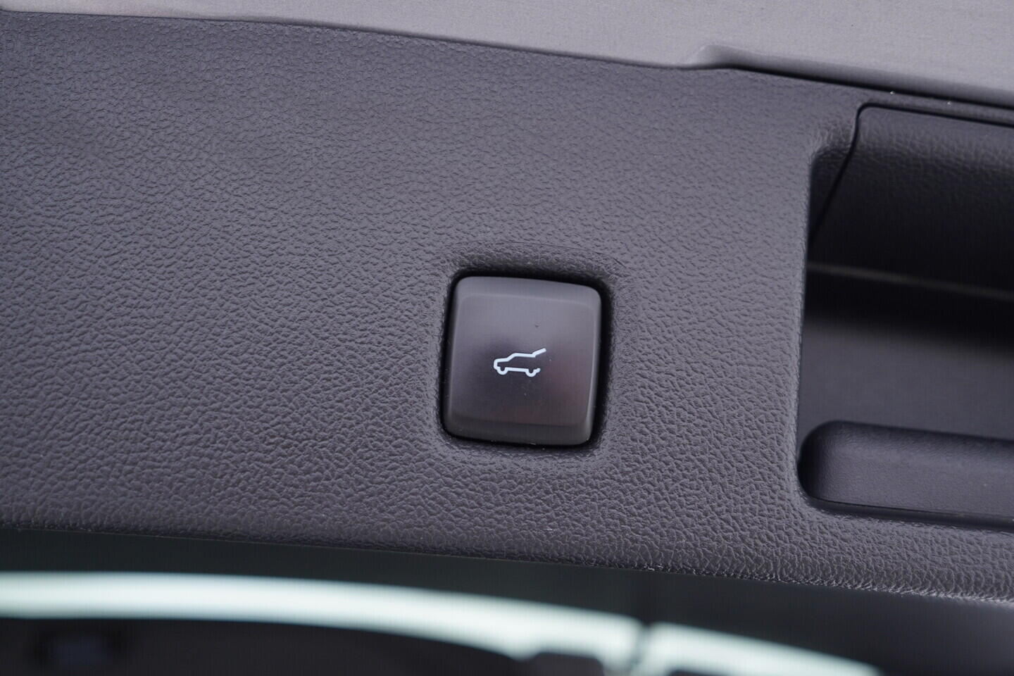 OV190V11500_37.webp_KUGA ST-line 1.5 EcoBoost 88 kW manuál, DPH