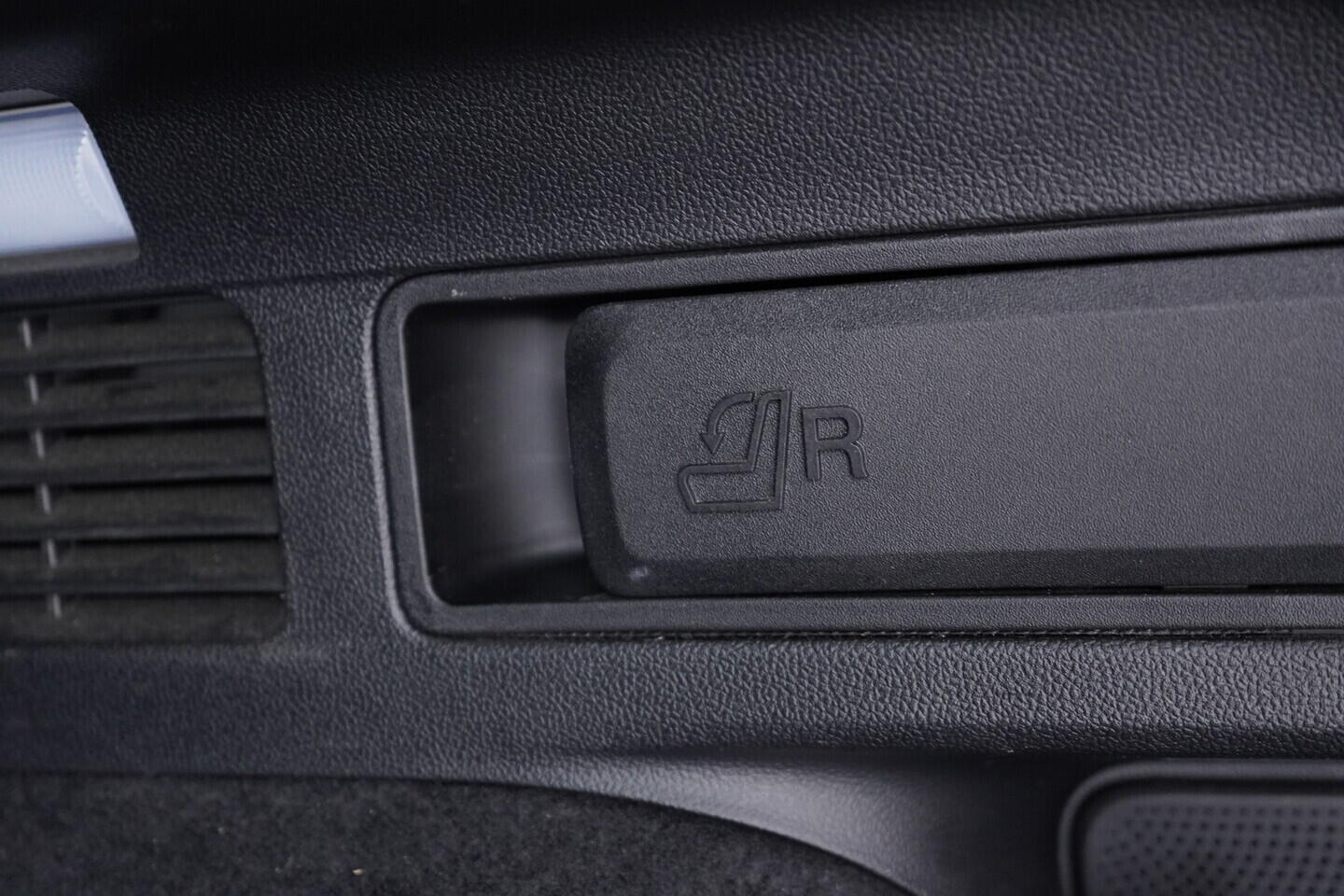 OV190V11500_39.webp_KUGA ST-line 1.5 EcoBoost 88 kW manuál, DPH