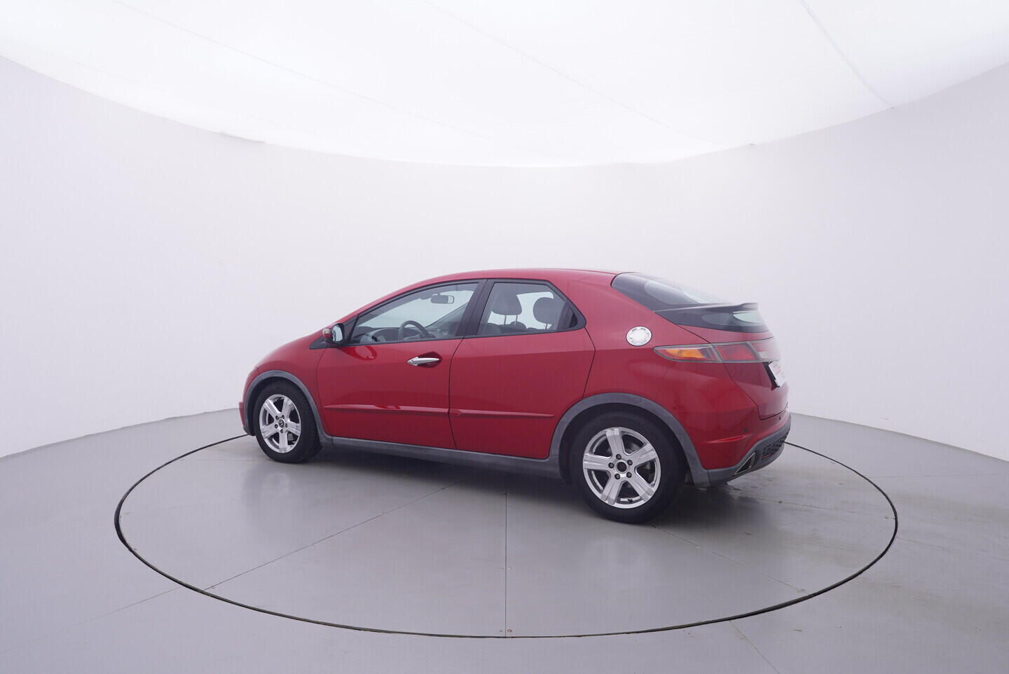 OV190V11503_12.webp_CIVIC  1.8 V-TEC 103 kW manuál