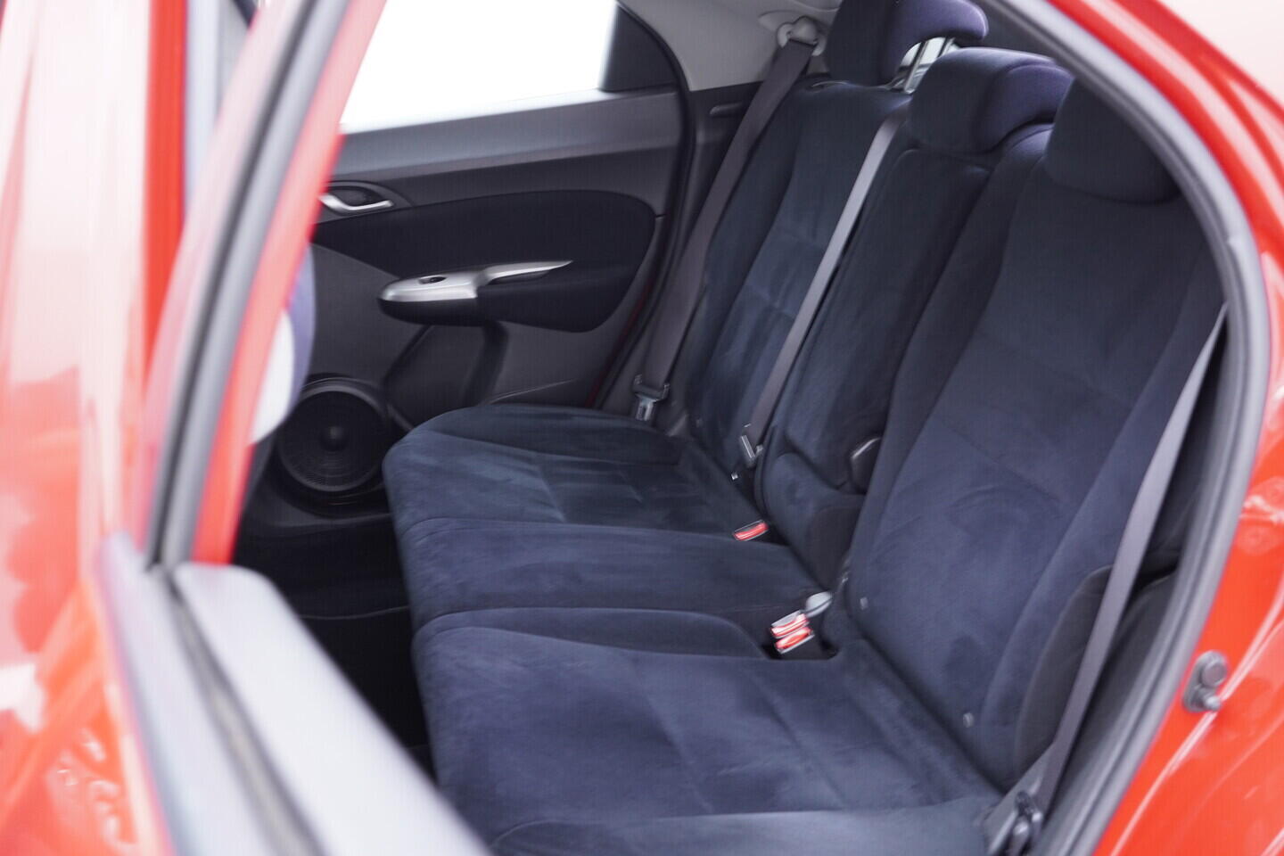 OV190V11503_34.webp_CIVIC  1.8 V-TEC 103 kW manuál