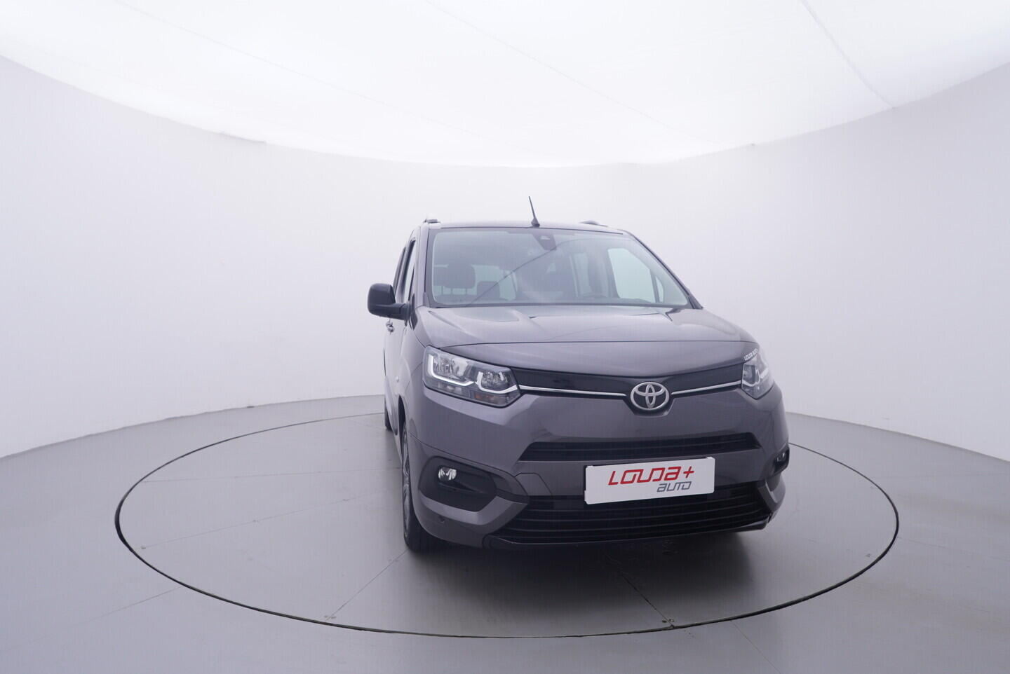 OV190V11507_17.webp_PROACE CITY VERSO Family 1.2 TSI 81 kW manuál