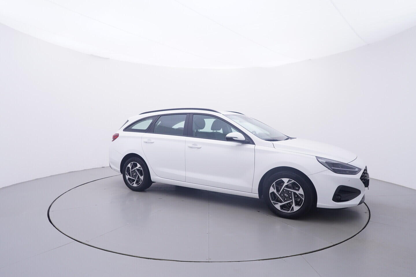 OV190V11524_12.webp_I30 Smart 1.0 GDI 74 kW manuál, DPH
