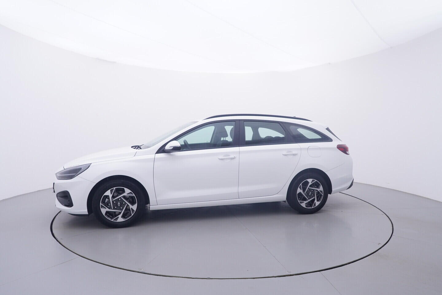 OV190V11524_15.webp_I30 Smart 1.0 GDI 74 kW manuál, DPH