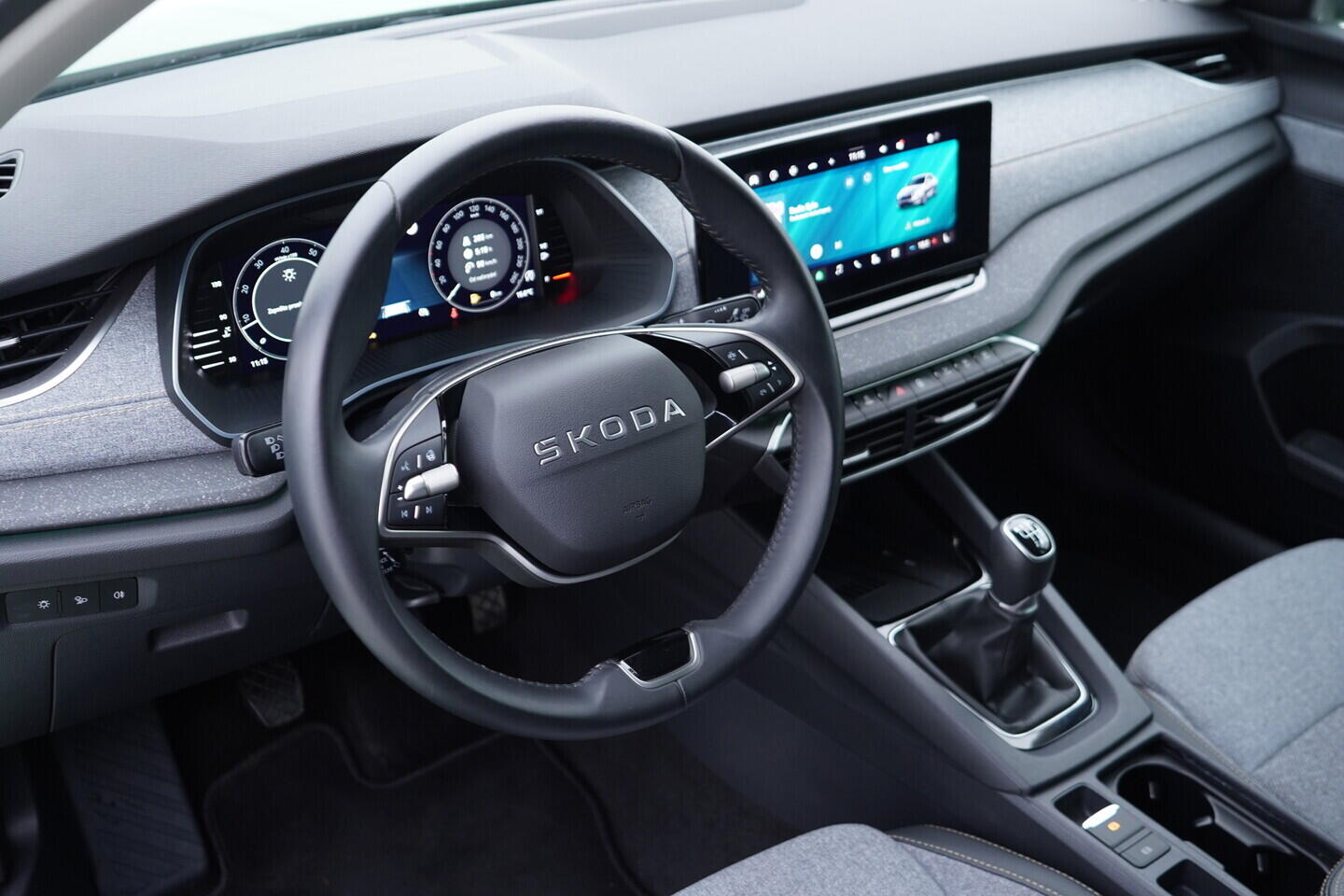 OV190V11533_21.webp_OCTAVIA Selection 1.5 TSI 110 kW manuál, DPH