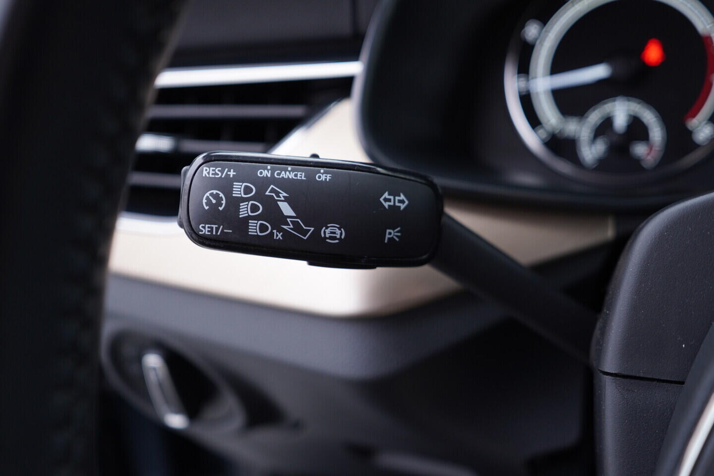 OV190V11538_23.webp_KAMIQ Style 1.0 TSI 81 kW automat