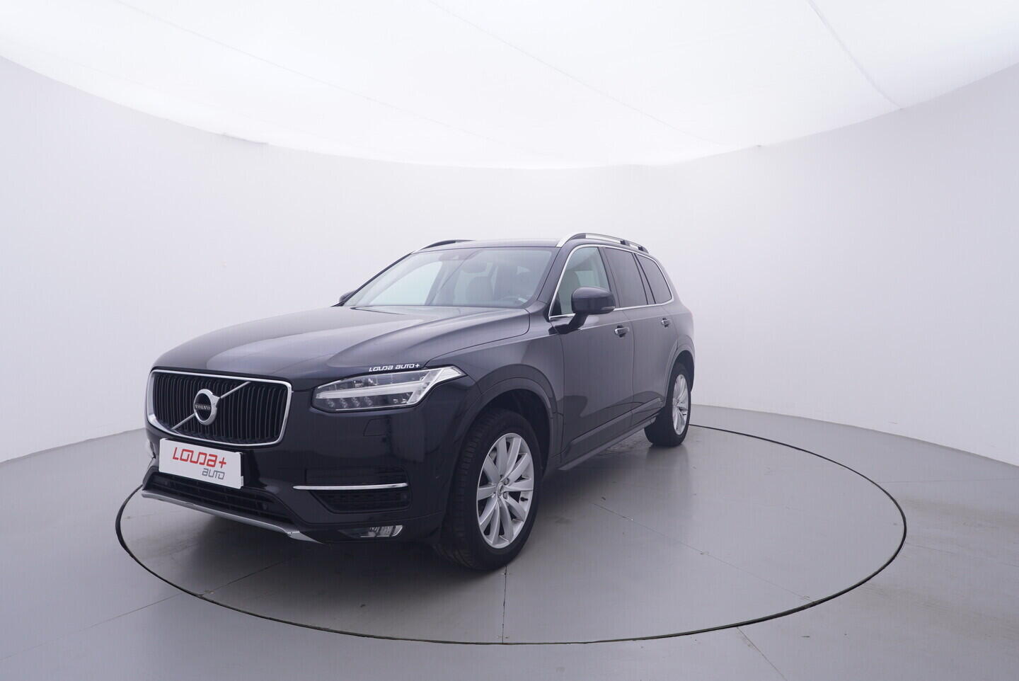OV190V11540_10.webp_XC90 Momentum 2.0 D5 AWD 165 kW automat