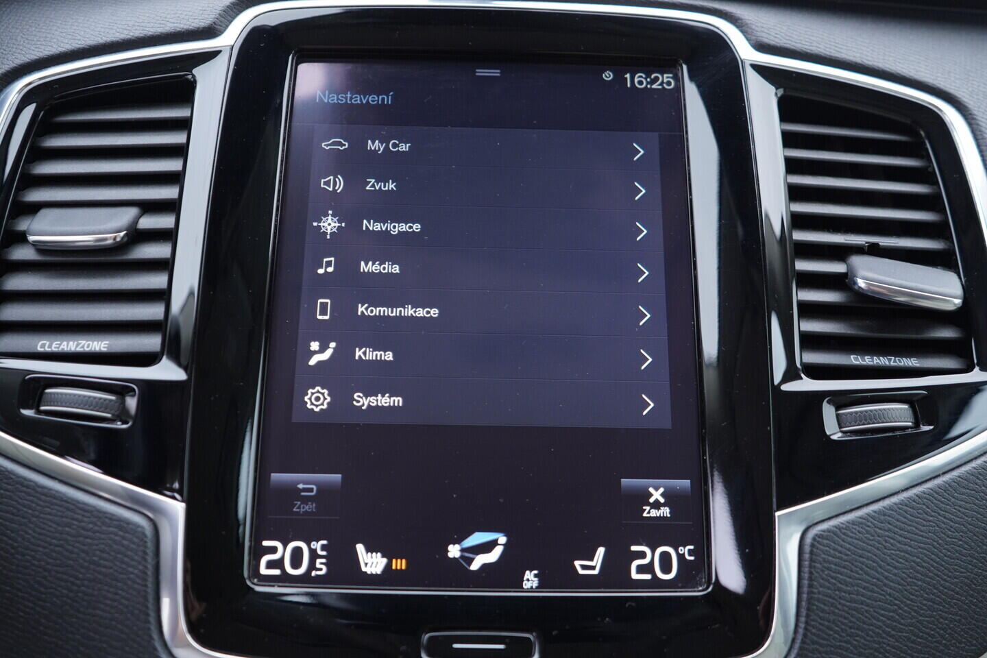 OV190V11540_37.webp_XC90 Momentum 2.0 D5 AWD 165 kW automat