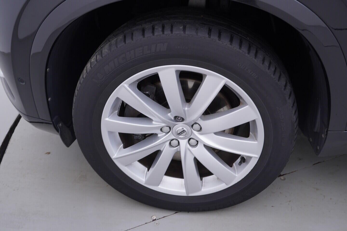 OV190V11540_48.webp_XC90 Momentum 2.0 D5 AWD 165 kW automat