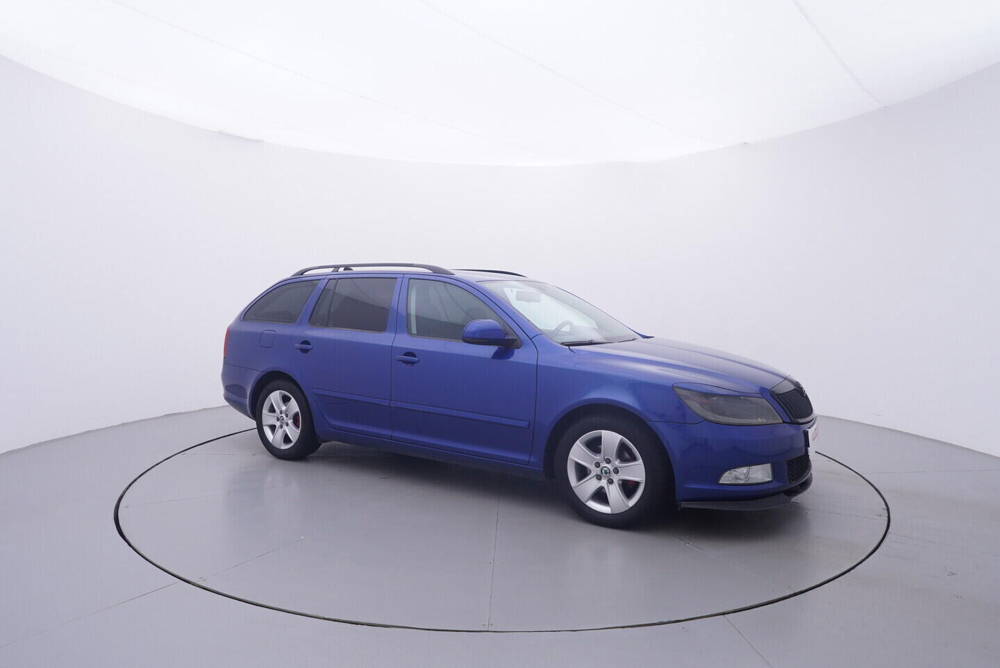OV190V11541_16.webp_OCTAVIA Elegance 1.6 TDI 77 kW manuál