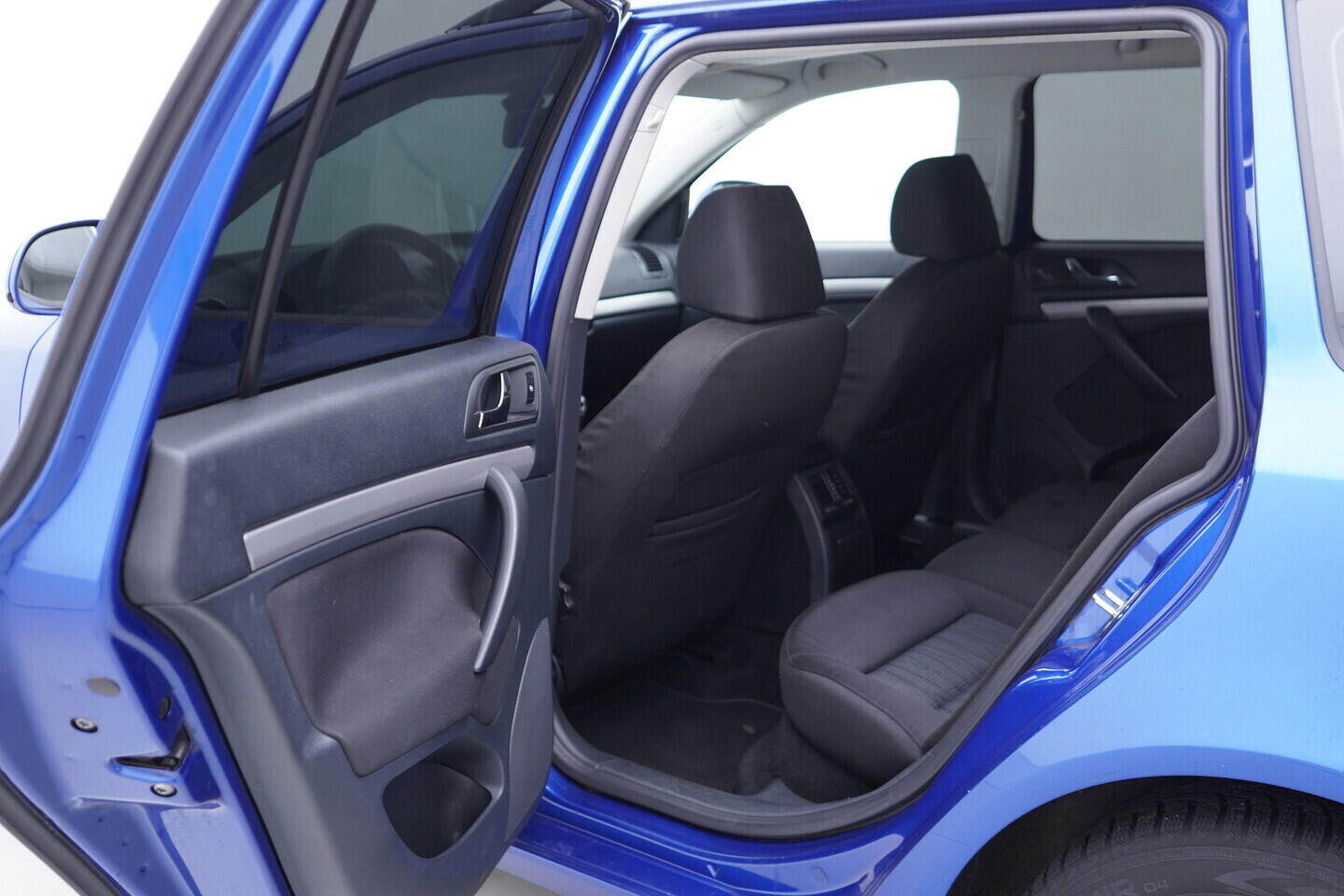 OV190V11541_32.webp_OCTAVIA Elegance 1.6 TDI 77 kW manuál