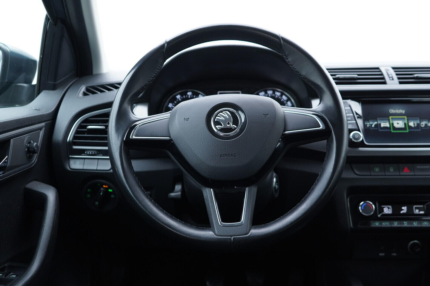 OV190V11542_27.webp_FABIA Style 1.0 TSI 81 kW manuál